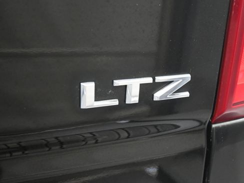 Certified 2023 Chevrolet Silverado 1500 LTZ w/ Technology Package AWD/4WD image 31