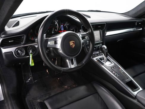 Used 2014 Porsche 911 Turbo image 18