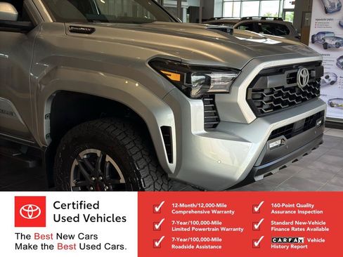Certified 2025 Toyota Tacoma TRD Sport w/ TRD Sport Upgrade Package AWD/4WD image 9