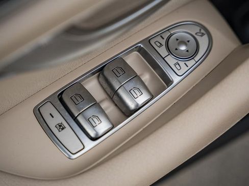 Used 2020 Mercedes-Benz E 450 4MATIC Sedan image 38