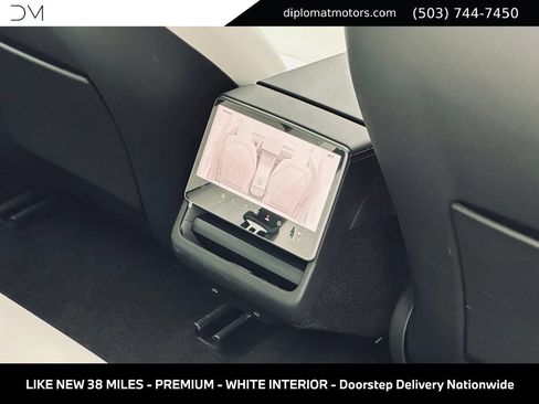 Used 2026 Tesla Model 3 RWD image 21