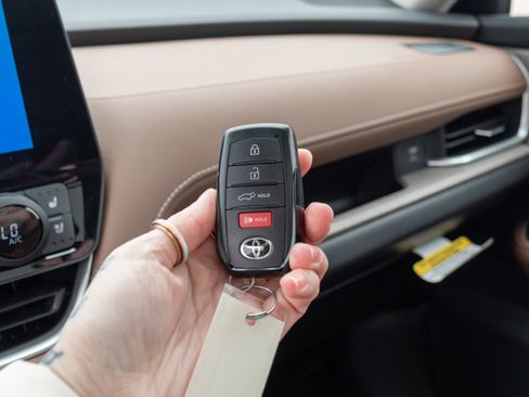 New 2026 Toyota Grand Highlander Platinum image 15