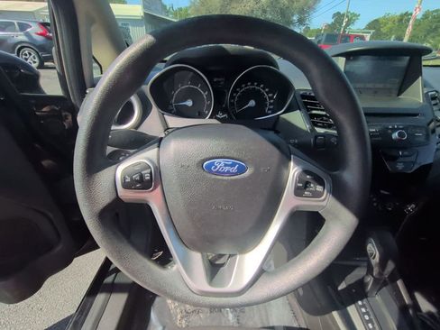Used 2019 Ford Fiesta SE w/ Equipment Group 201A FWD image 15