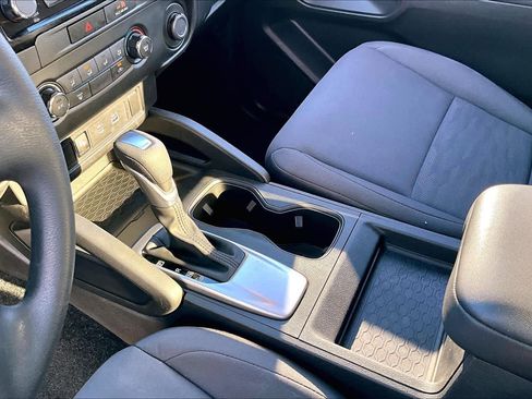 Used 2022 Nissan Frontier S w/ Technology Package image 17