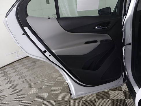 Used 2024 Chevrolet Equinox LS w/ Driver Confidence II Package image 21