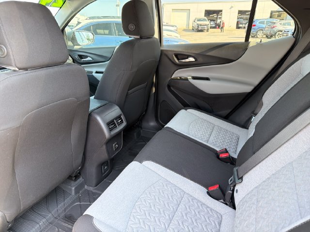 Used 2024 Chevrolet Equinox LT FWD image 21