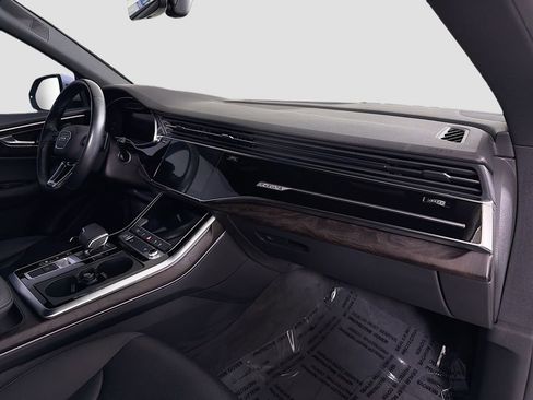Used 2020 Audi Q8 Premium Plus w/ Premium Plus Package image 33