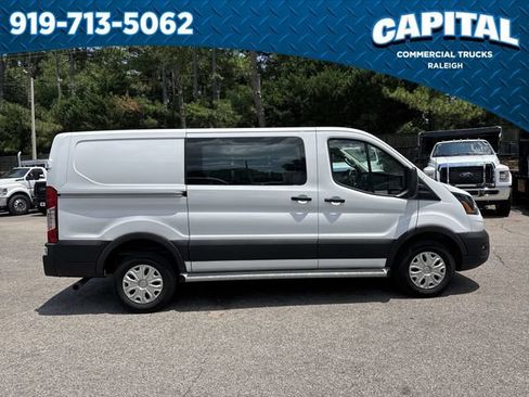 Used 2025 Ford Transit 250 Low Roof w/ Exterior Upgrade Package RWD image 9