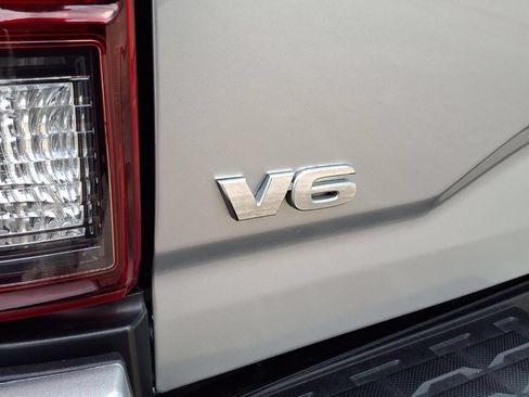 Certified 2023 Toyota Tacoma SR AWD/4WD image 25