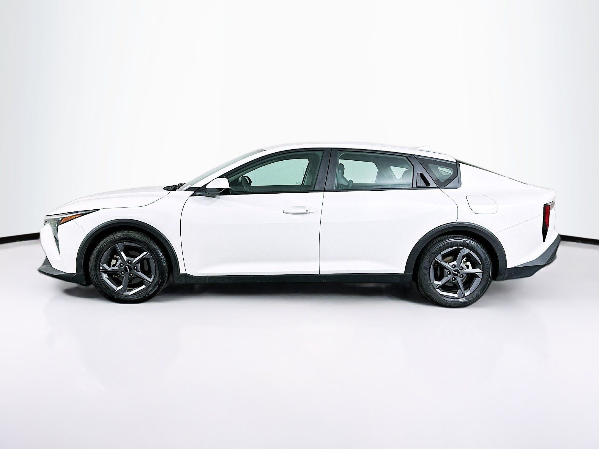 Used 2025 Kia K4 FWD image 4