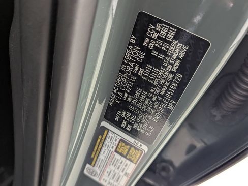 Used 2024 Kia Niro EX FWD image 27