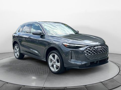 New 2025 Audi Q5 Premium Plus image 1