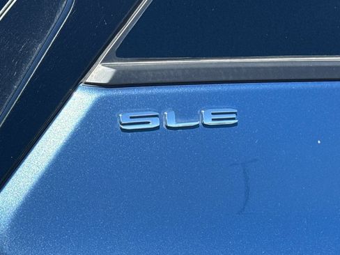 Used 2024 GMC Terrain SLE AWD/4WD image 50