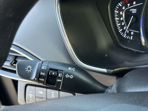 Used 2020 Hyundai Santa Fe SEL image 25