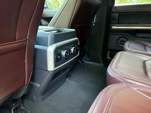 Used 2024 Ford Expedition Max Limited RWD image 28