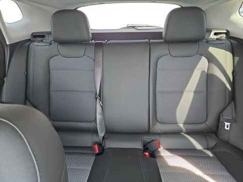 New 2026 Chevrolet Trax LT w/ LT Convenience Package FWD image 28