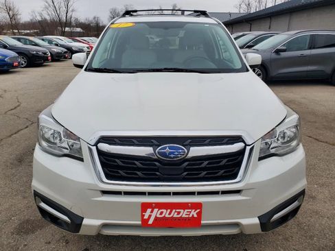 Used 2017 Subaru Forester 2.5i Premium w/ All-Weather Package image 2