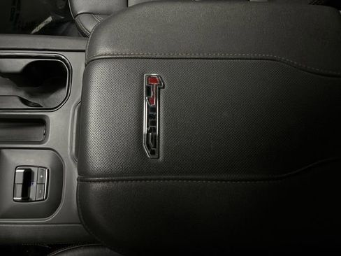 Used 2024 GMC Sierra 3500 AT4 w/ AT4 Premium Plus Package image 22