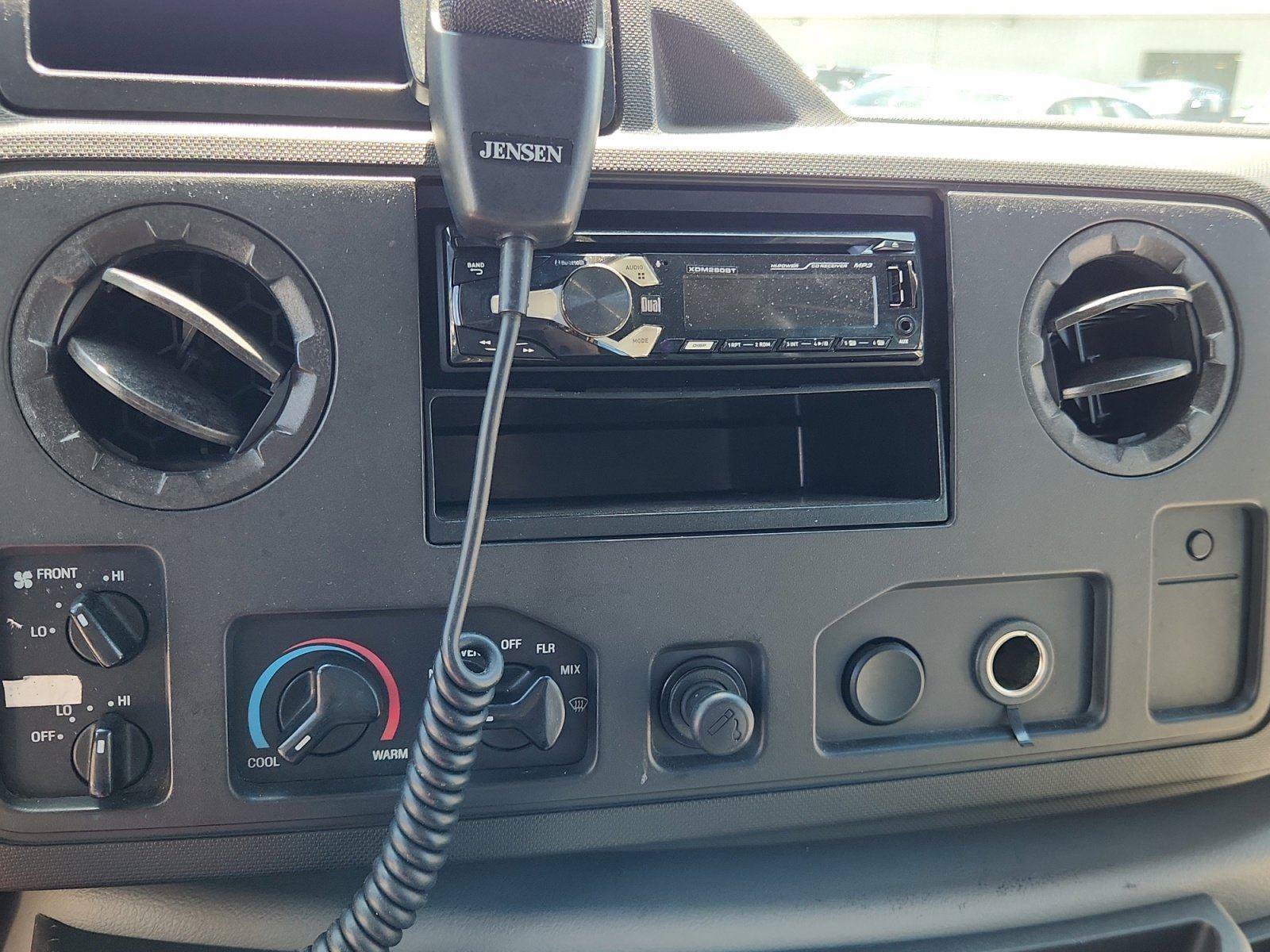 Used 2009 Ford E-450 and Econoline 450 RWD image 21