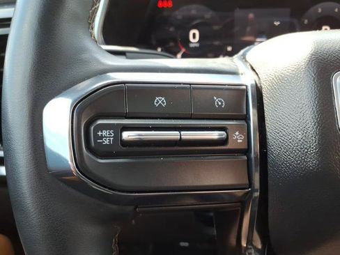 Used 2024 GMC Canyon AT4 w/ AT4 Premium Package AWD/4WD image 16
