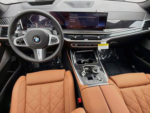 New 2027 BMW X7 xDrive40i w/ M Sport Package AWD/4WD image 17
