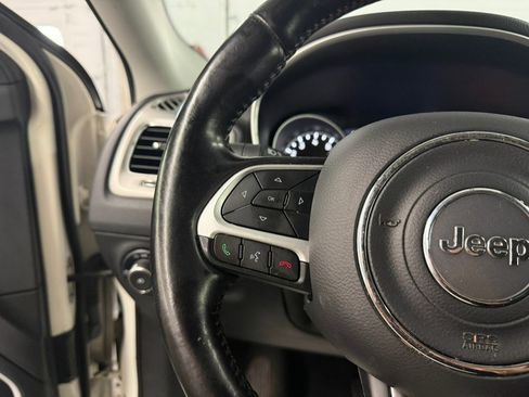 Used 2021 Jeep Compass Latitude w/ Convenience Group FWD image 24