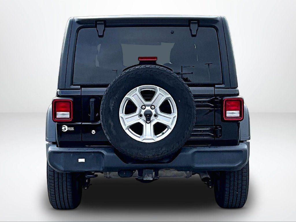 Used 2018 Jeep Wrangler Unlimited Sport S AWD/4WD image 5