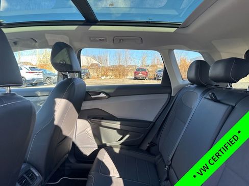 Certified 2023 Volkswagen Taos SE w/ Panoramic Sunroof Package image 12