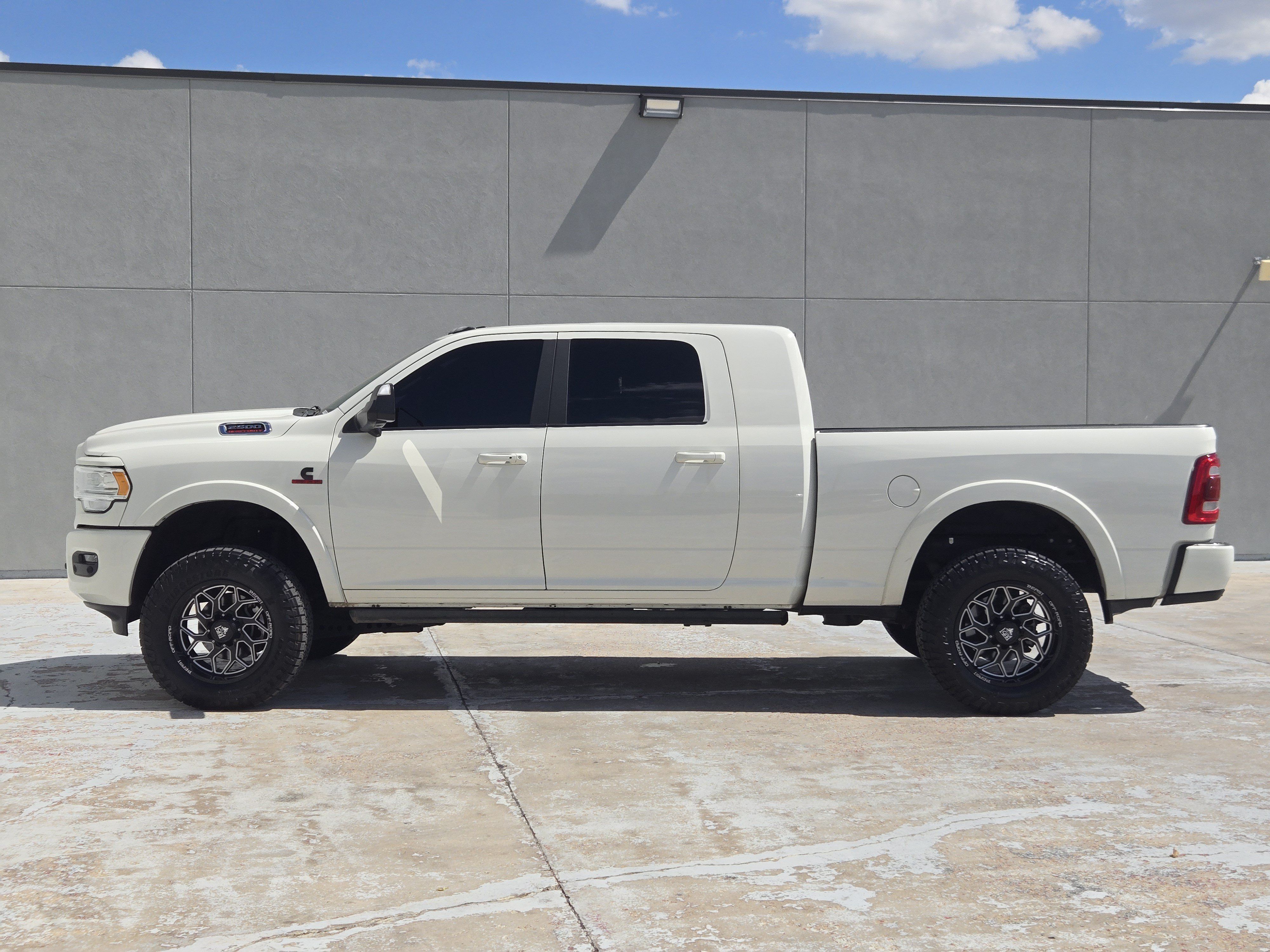 Used 2022 RAM 2500 Limited AWD/4WD image 5