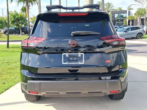 Used 2025 Nissan Rogue SV AWD/4WD image 5