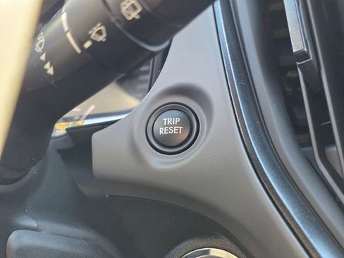 New 2026 Subaru Crosstrek 2.5i Limited w/ Crosstrek Mirror Package image 37