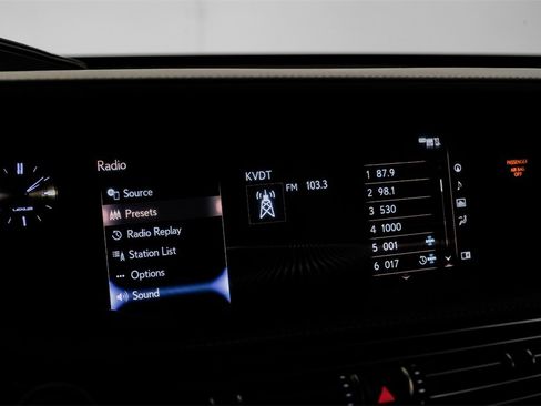 Used 2018 Lexus LS 500 image 31