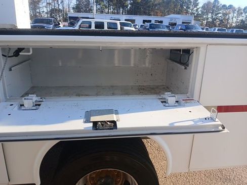 Used 2016 RAM 5500 Tradesman w/ Power Accessory Group image 44