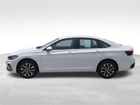 Certified 2025 Volkswagen Jetta S FWD image 6
