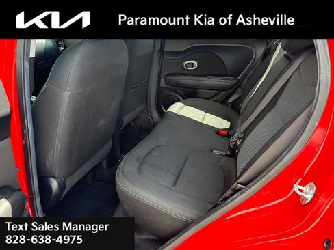 Used 2017 Kia Soul + FWD image 18