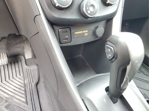 Used 2020 Chevrolet Trax LT w/ Sun & Sound Package FWD image 19