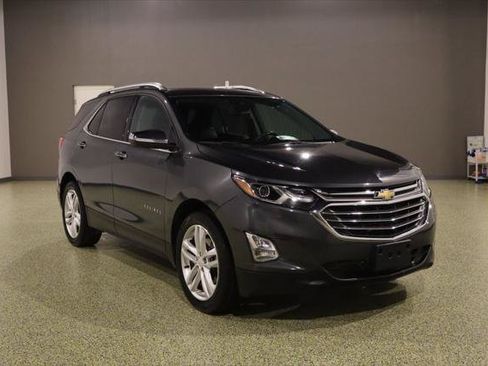 Used 2020 Chevrolet Equinox Premier FWD image 1