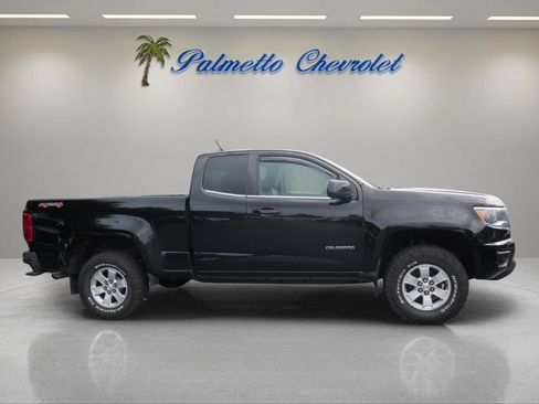 Used 2016 Chevrolet Colorado W/T w/ WT Convenience Package AWD/4WD image 2
