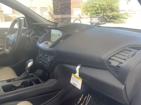 Used 2019 Ford Escape SEL FWD image 27