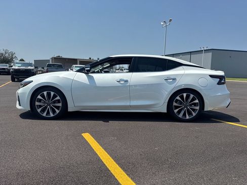 Used 2023 Nissan Maxima Platinum w/ Sport Mat Group FWD image 3