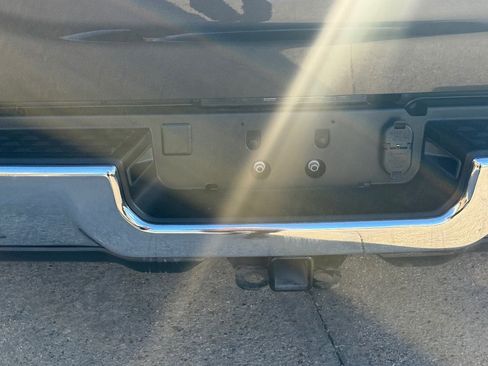 Used 2024 RAM 3500 Tradesman w/ Chrome Appearance Group image 6