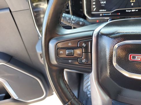 Used 2025 GMC Sierra 1500 SLT RWD image 29