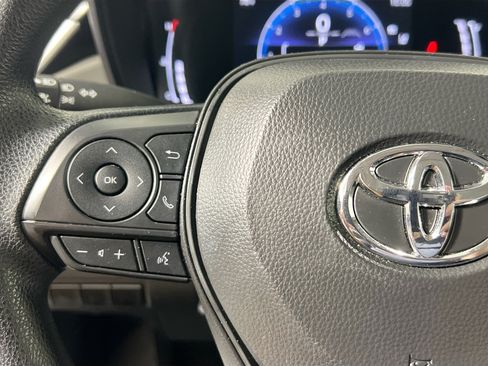 Used 2026 Toyota Corolla LE FWD image 18