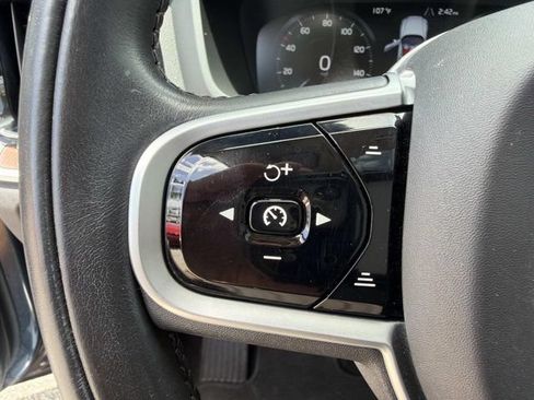 Used 2021 Volvo S60 T5 Momentum w/ Premium Package FWD image 25