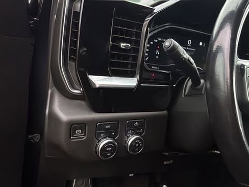 Used 2022 GMC Sierra 1500 Elevation w/ LPO, Elevation Black Package image 21