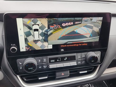 Certified 2025 Toyota Grand Highlander AWD image 15