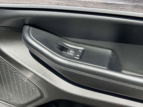 Used 2024 Jeep Grand Cherokee L Limited w/ Luxury Tech Group II image 22