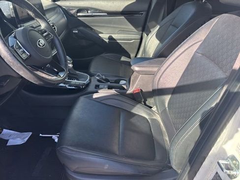 Used 2021 Kia Seltos SX image 9
