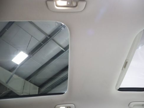 Used 2024 Hyundai Santa Fe Calligraphy image 25