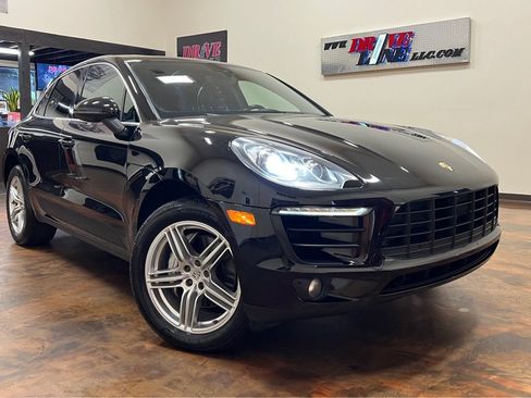 Used 2015 Porsche Macan S AWD/4WD image 1
